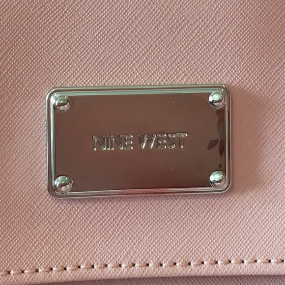 NINE WEST ROSE COLORED PURSE - Picture 4 of 4